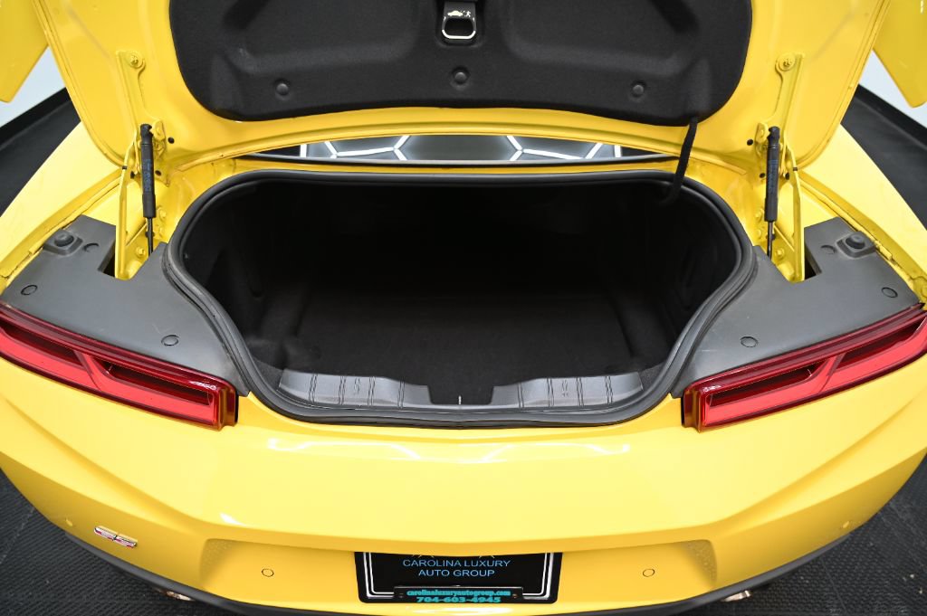 Used 2018 Chevrolet Camaro SS RWD image 38