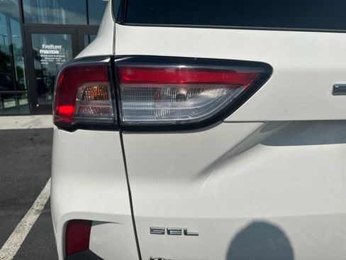 Used 2020 Ford Escape SEL AWD/4WD image 10