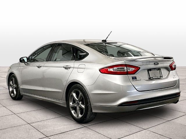Used 2013 Ford Fusion SE FWD image 11