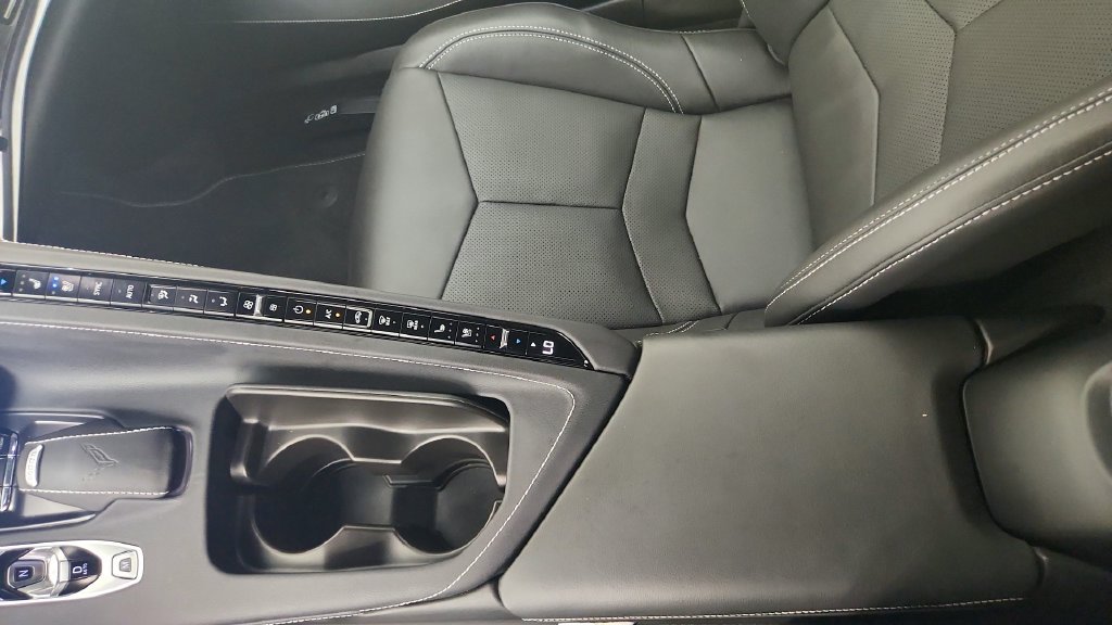 Certified 2024 Chevrolet Corvette Stingray Preferred Cpe w/ Stealth Interior Trim Package RWD image 18