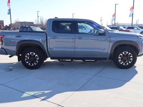 Used 2024 Nissan Frontier PRO-4X w/ Off-Road Protection Package image 4