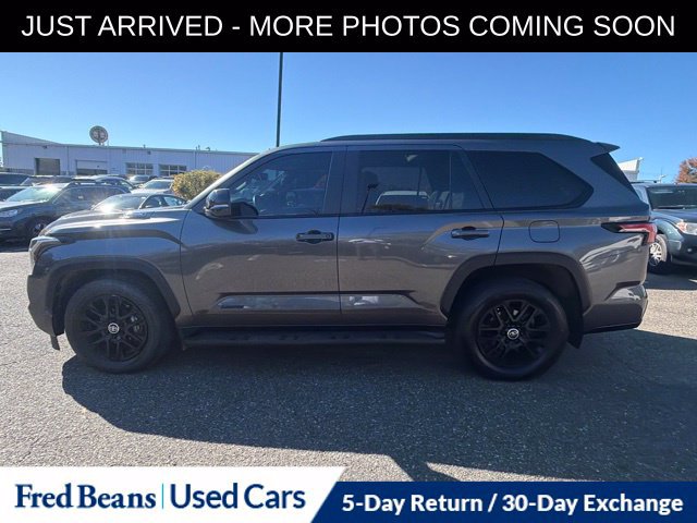 Used 2024 Toyota Sequoia Limited w/ Nightshade Package AWD/4WD image 4