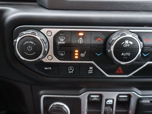 Used 2020 Jeep Gladiator Sport w/ Quick Order Package 24S image 13