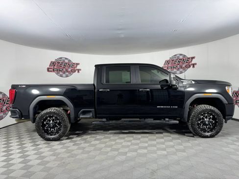 Used 2020 GMC Sierra 2500 4x4 Crew Cab w/ Convenience Package image 8