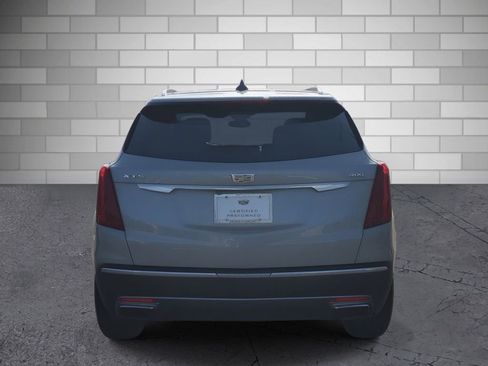 Used 2023 Cadillac XT5 Premium Luxury w/ LPO, Floor Liner Package FWD image 4