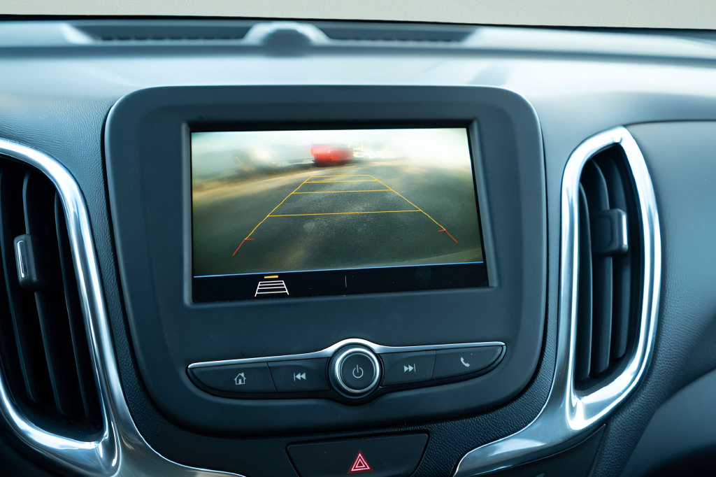 Used 2019 Chevrolet Equinox LT FWD image 24