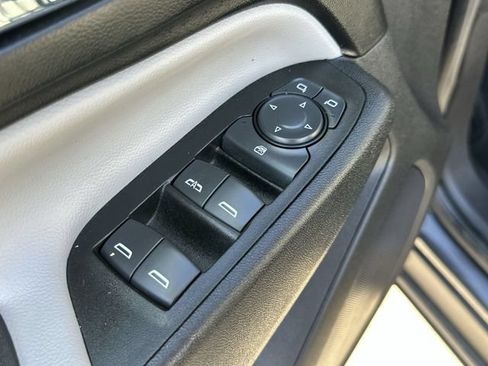 Used 2022 Chevrolet Equinox LS w/ LPO, Floor Liner Package FWD image 15