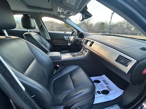 Used 2013 Jaguar XF 3.0 image 15