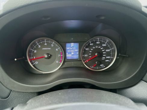 Used 2017 Subaru Crosstrek 2.0i Premium AWD/4WD image 14