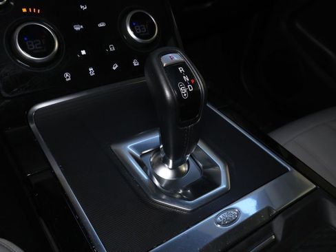 Used 2020 Land Rover Range Rover Evoque S image 28