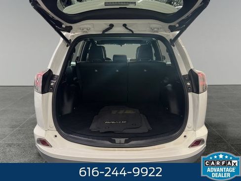 Used 2016 Toyota RAV4 SE FWD image 13