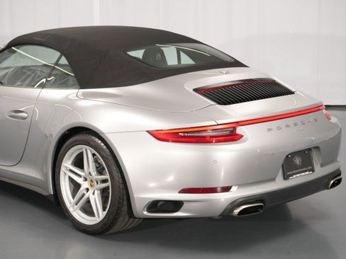 Used 2019 Porsche 911 Carrera 4 AWD/4WD image 22
