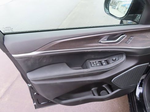 New 2026 Jeep Grand Cherokee Limited image 22