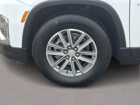 Used 2022 Chevrolet Traverse LT image 10