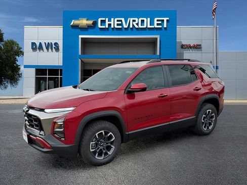 New 2026 Chevrolet Equinox ACTIV w/ Convenience Package III AWD/4WD image 7
