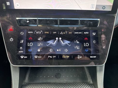 Used 2023 Maserati Grecale Modena AWD/4WD image 20