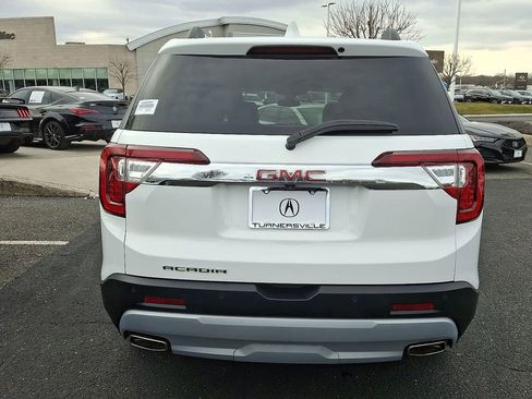 Used 2023 GMC Acadia SLE w/ Driver Convenience Package image 5