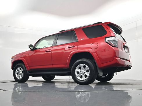 Used 2024 Toyota 4Runner SR5 AWD/4WD image 48