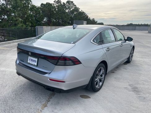 Used 2024 Honda Accord EX-L image 7