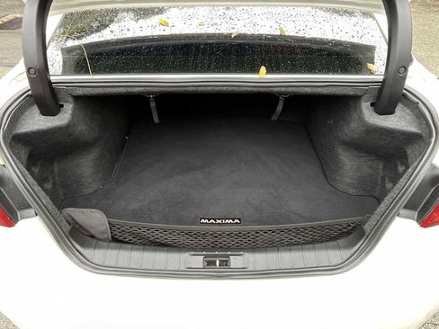 Used 2016 Nissan Maxima SR image 25