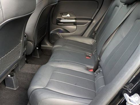 Used 2023 Mercedes-Benz GLA 250 4MATIC image 18