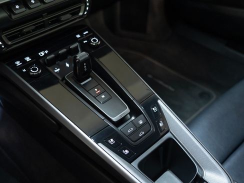 Certified 2020 Porsche 911 Carrera RWD image 22