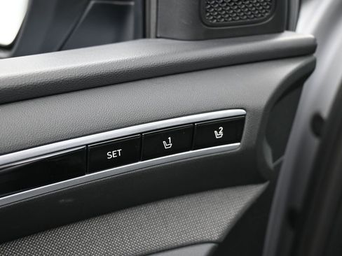 Used 2022 Hyundai Tucson Limited w/ Cargo Package image 17