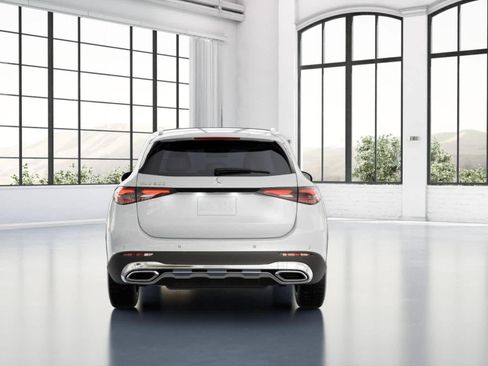 Used 2026 Mercedes-Benz GLC 300 image 24