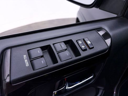 Used 2019 Toyota 4Runner Limited AWD/4WD image 20