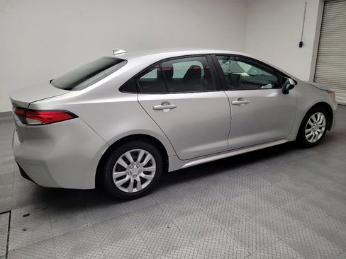 Used 2021 Toyota Corolla LE image 10