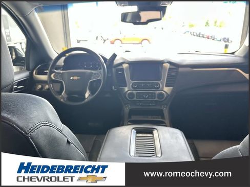 Used 2019 Chevrolet Tahoe Premier AWD/4WD image 17