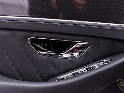 Used 2024 Bentley Continental GT AWD/4WD image 39