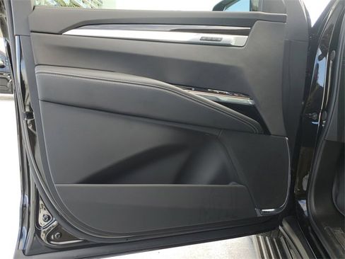 Used 2026 Cadillac Escalade Luxury w/ LPO, Floor Liner Package image 24