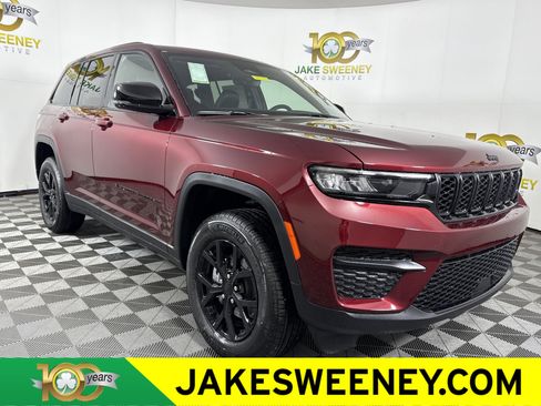 New 2025 Jeep Grand Cherokee Altitude image 1