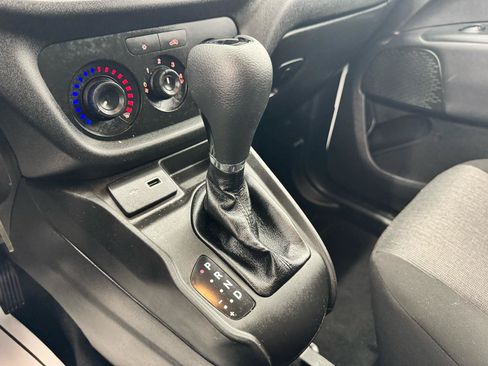 Used 2022 RAM ProMaster City Tradesman FWD image 21