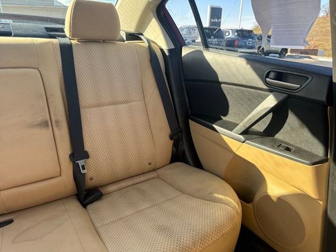 Used 2010 MAZDA MAZDA3 i Touring image 15