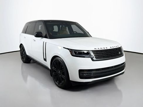 Certified 2025 Land Rover Range Rover SE AWD/4WD image 3