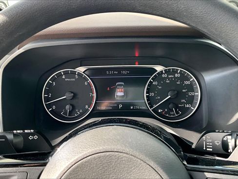 Certified 2023 Nissan Rogue SV FWD image 25