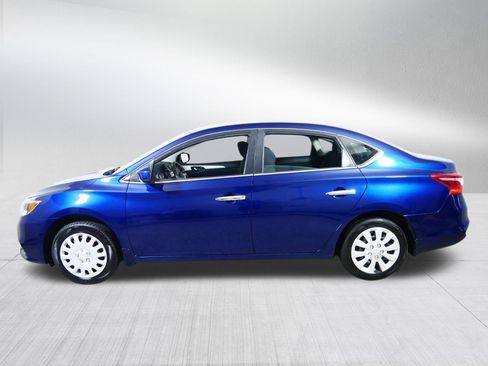 Used 2019 Nissan Sentra S FWD image 4