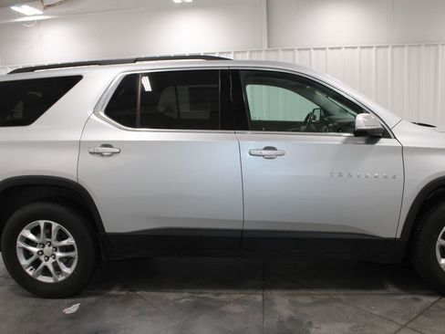 Used 2021 Chevrolet Traverse LT w/ LPO, Cargo Package image 11