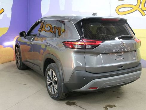 Used 2021 Nissan Rogue SV FWD image 6