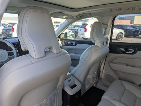 New 2026 Volvo XC60 T8 Ultra w/ Protection Package Premier image 12