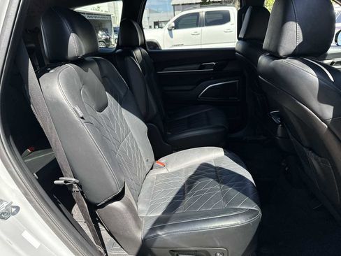 Used 2024 Kia Telluride SX Prestige X-Line AWD/4WD image 19