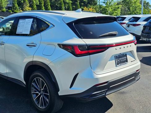 Used 2024 Lexus NX 250 FWD w/ Towing Package (2000 Lbs) image 14