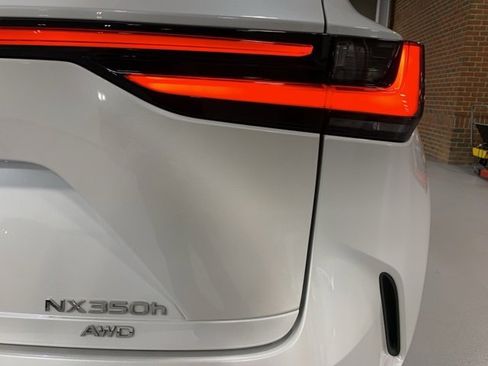 Used 2022 Lexus NX 350h AWD image 37