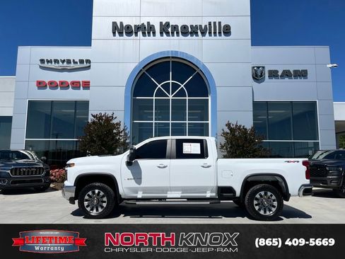 Used 2024 Chevrolet Silverado 2500 LT w/ All Star Edition AWD/4WD image 2