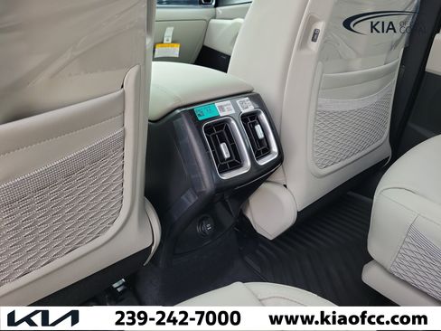 New 2026 Kia Sorento EX image 14