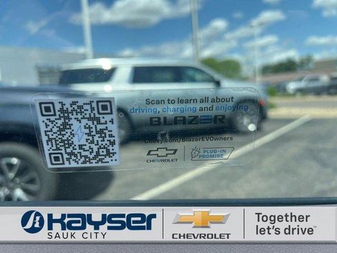 New 2024 Chevrolet Blazer EV RS image 14