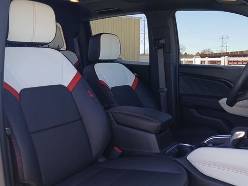 Used 2023 GMC Canyon AT4X image 57