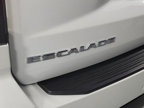 Used 2025 Cadillac Escalade Premium Luxury w/ LPO, Floor Liner Package image 6